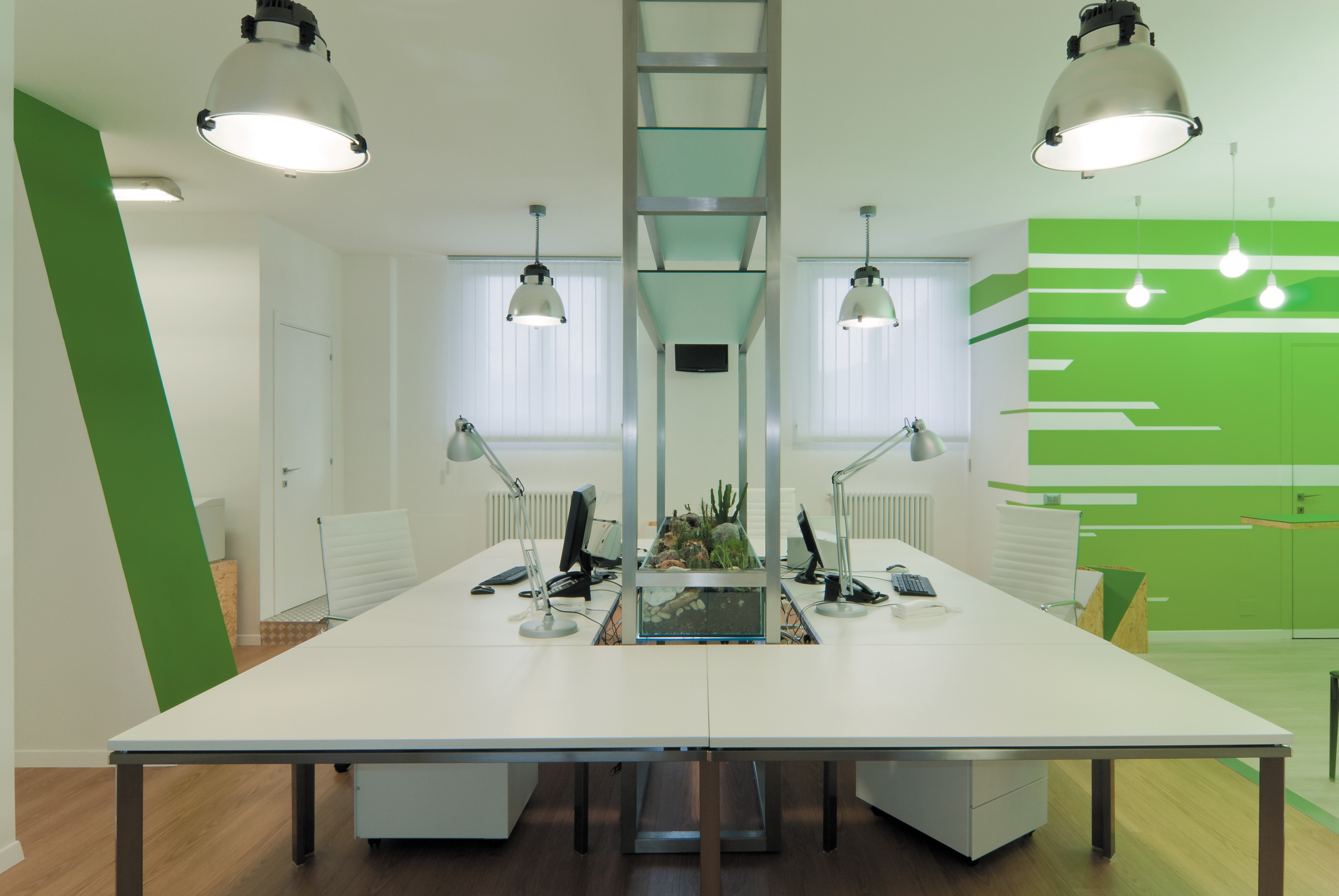 Colori in ufficio: meglio evitare il bianco?