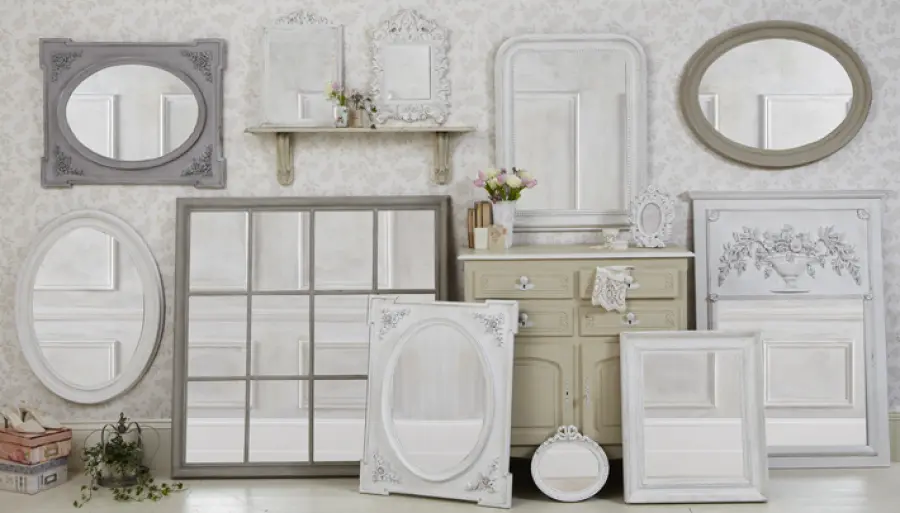 Specchi in stile shabby chic per una casa romantica