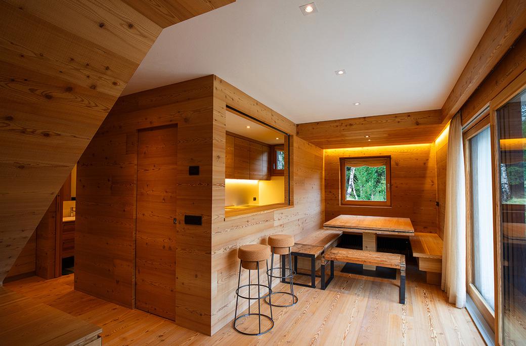 Come arredare la casa al mare e in montagna? Ecco i consigli